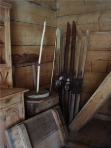 stare narty - Chata Sabały